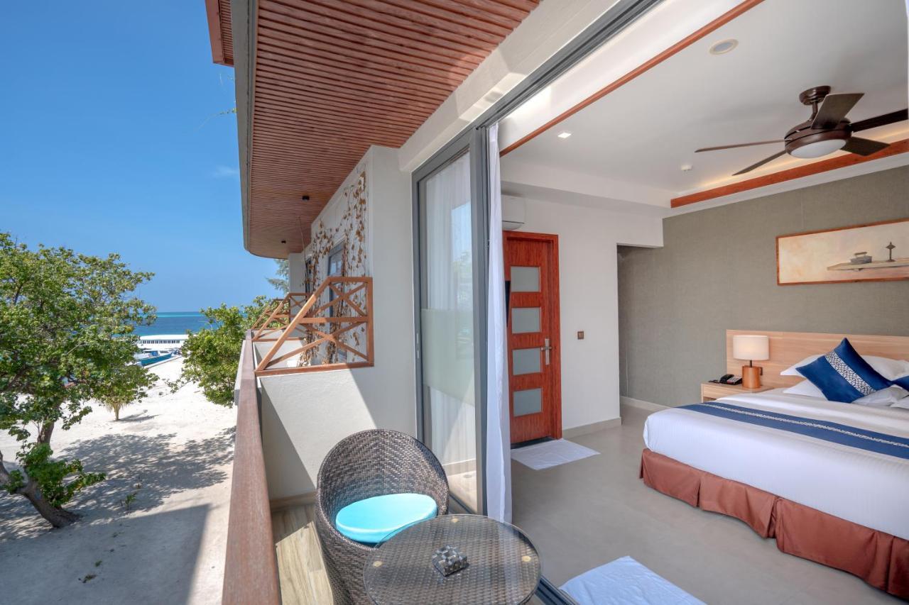 Ayala Oceanview Maldives Hotel Gulhi Exterior photo