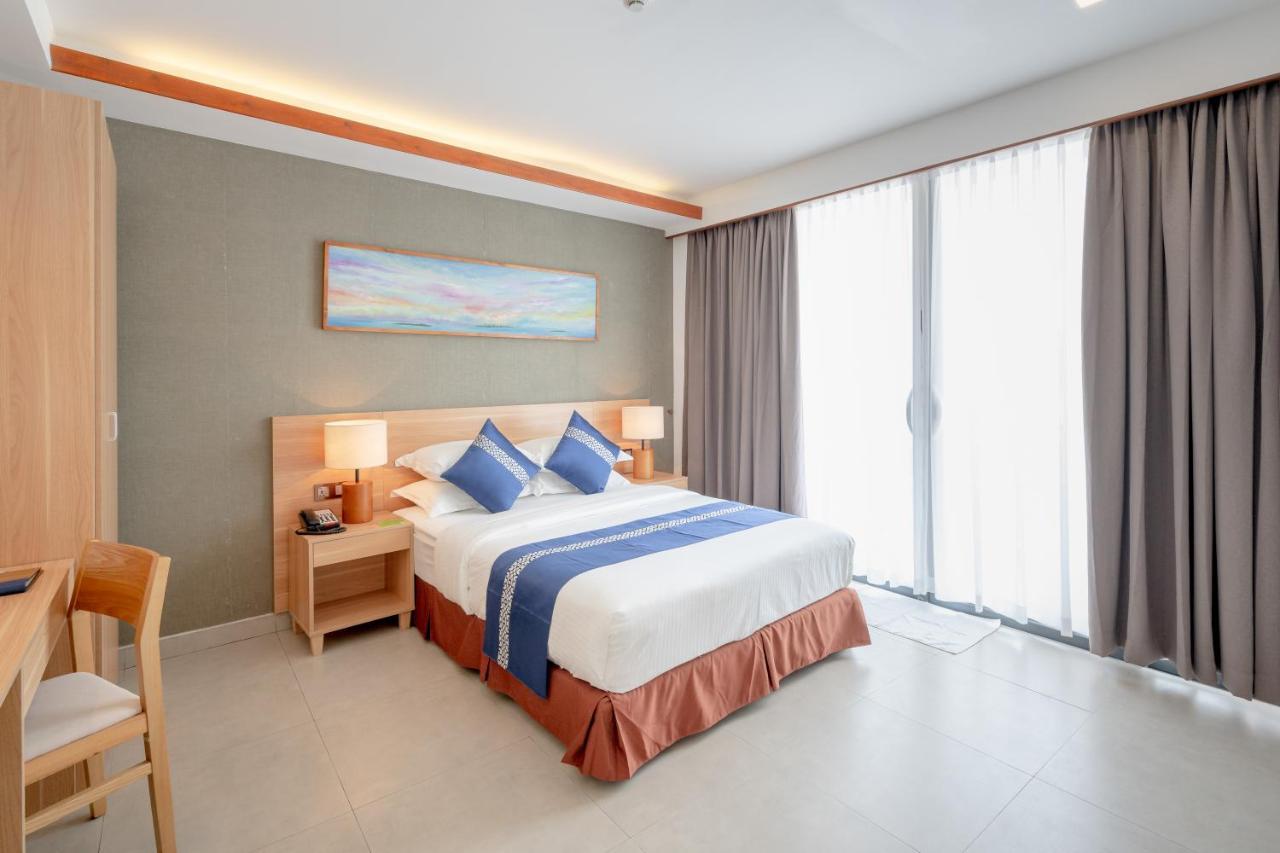 Ayala Oceanview Maldives Hotel Gulhi Exterior photo