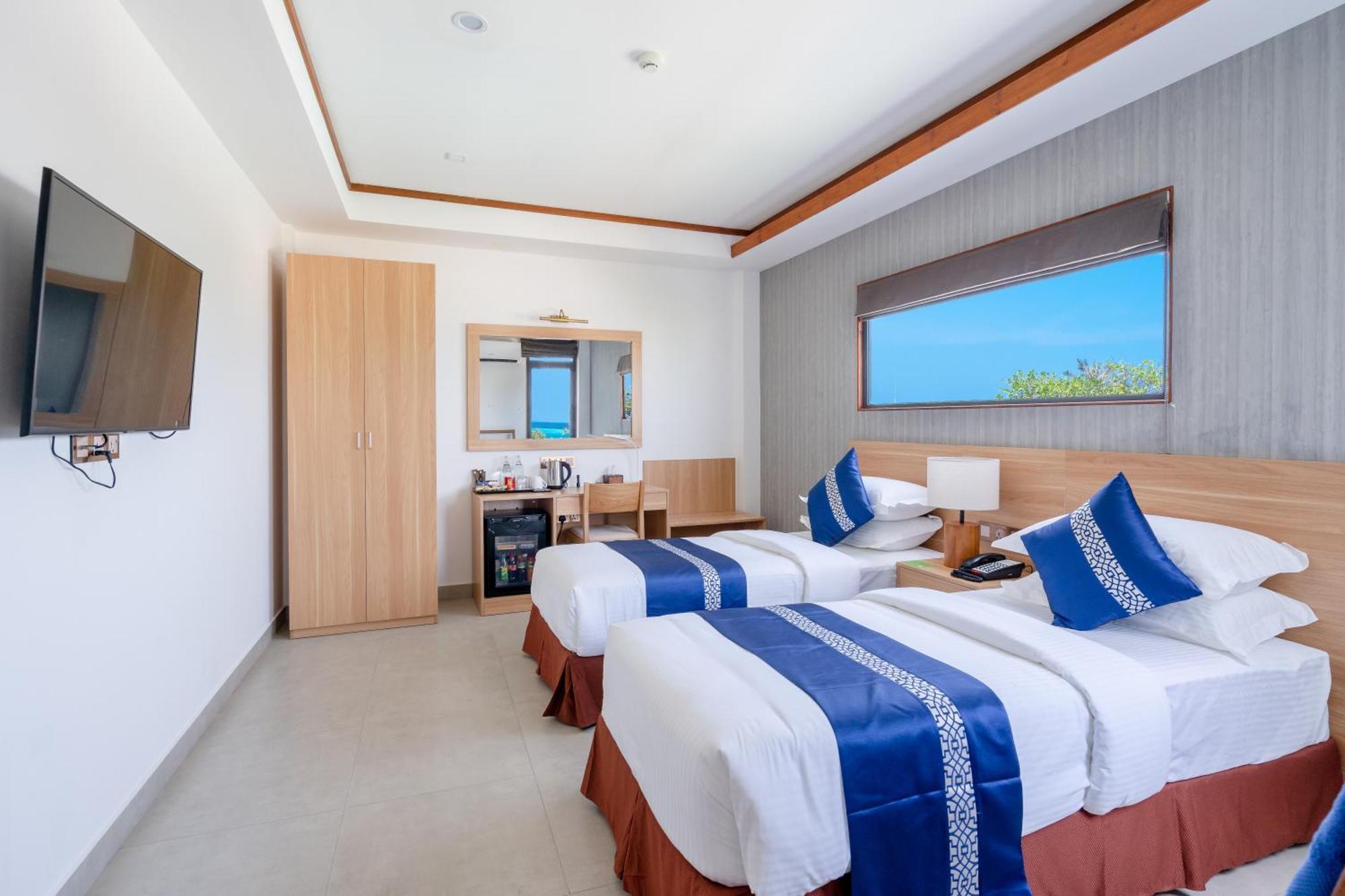 Ayala Oceanview Maldives Hotel Gulhi Exterior photo