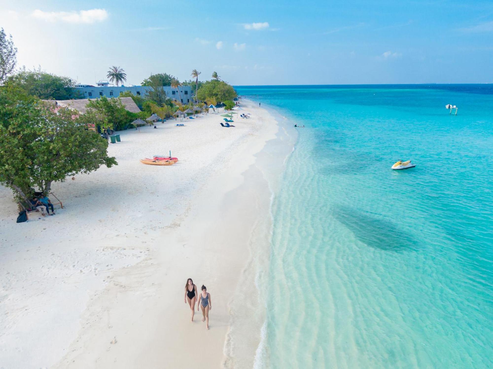 Ayala Oceanview Maldives Hotel Gulhi Exterior photo