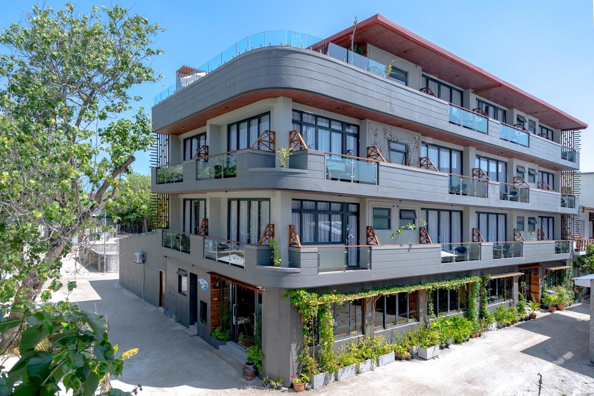 Ayala Oceanview Maldives Hotel Gulhi Exterior photo