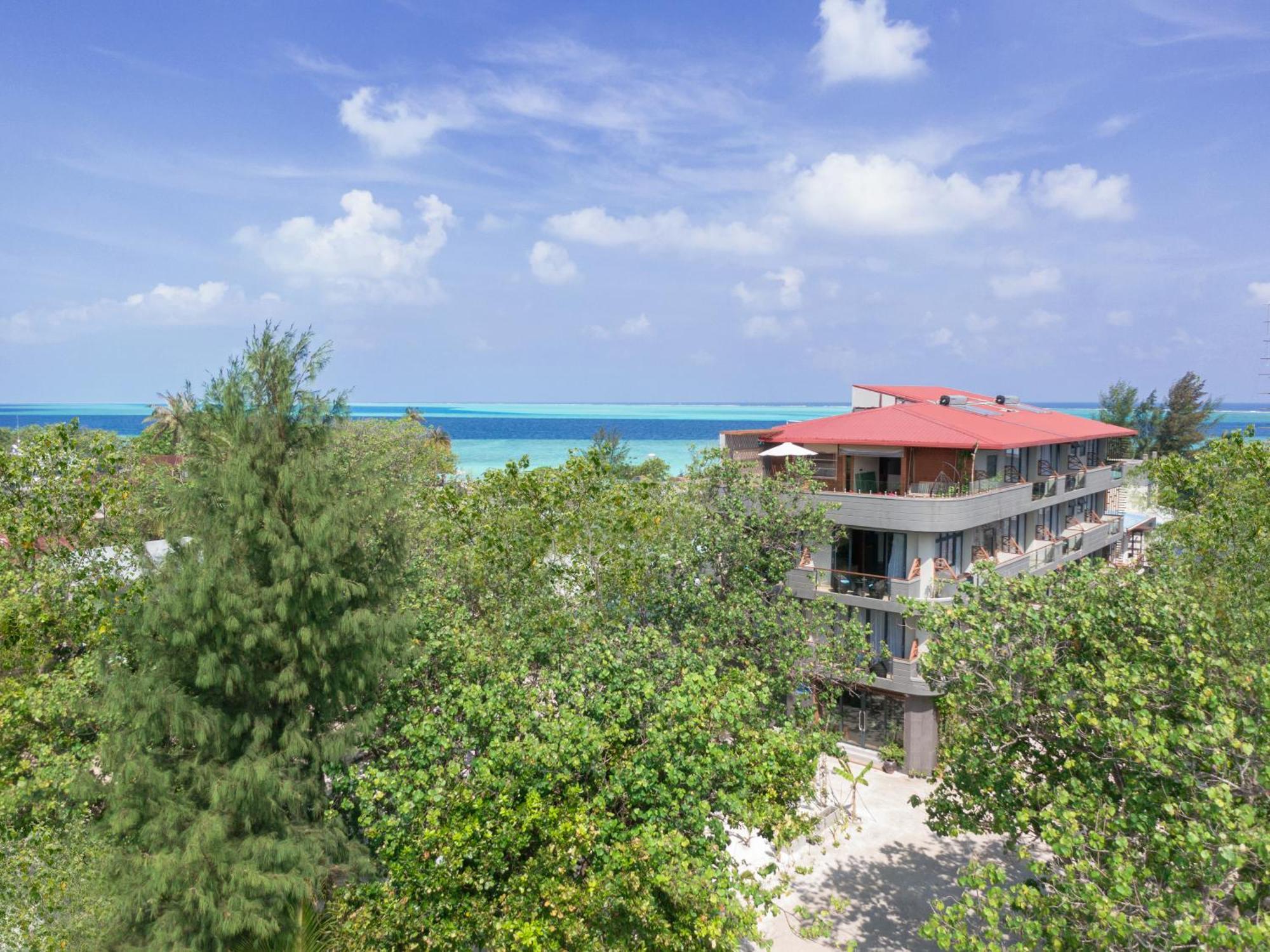 Ayala Oceanview Maldives Hotel Gulhi Exterior photo