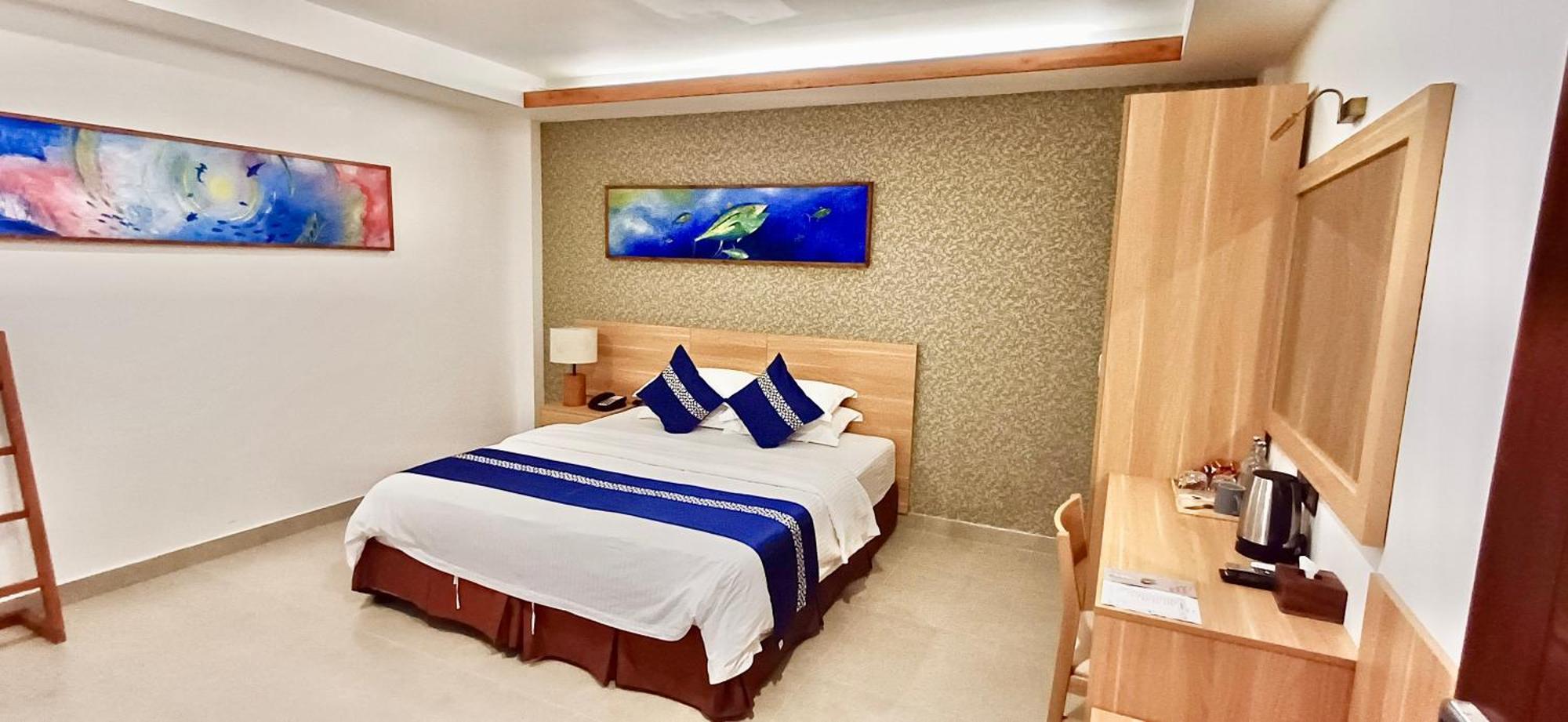 Ayala Oceanview Maldives Hotel Gulhi Exterior photo